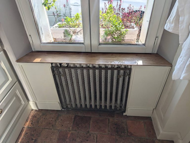 Un cache-radiateur sur mesure pour la cuisine - 10 Main Street