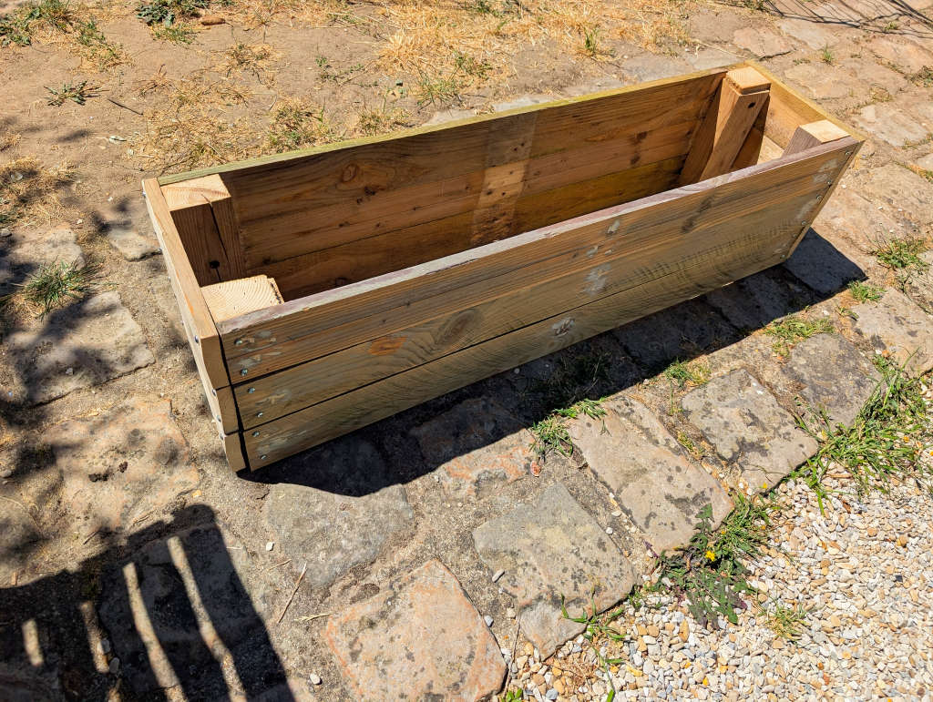 Jardinière assemblée