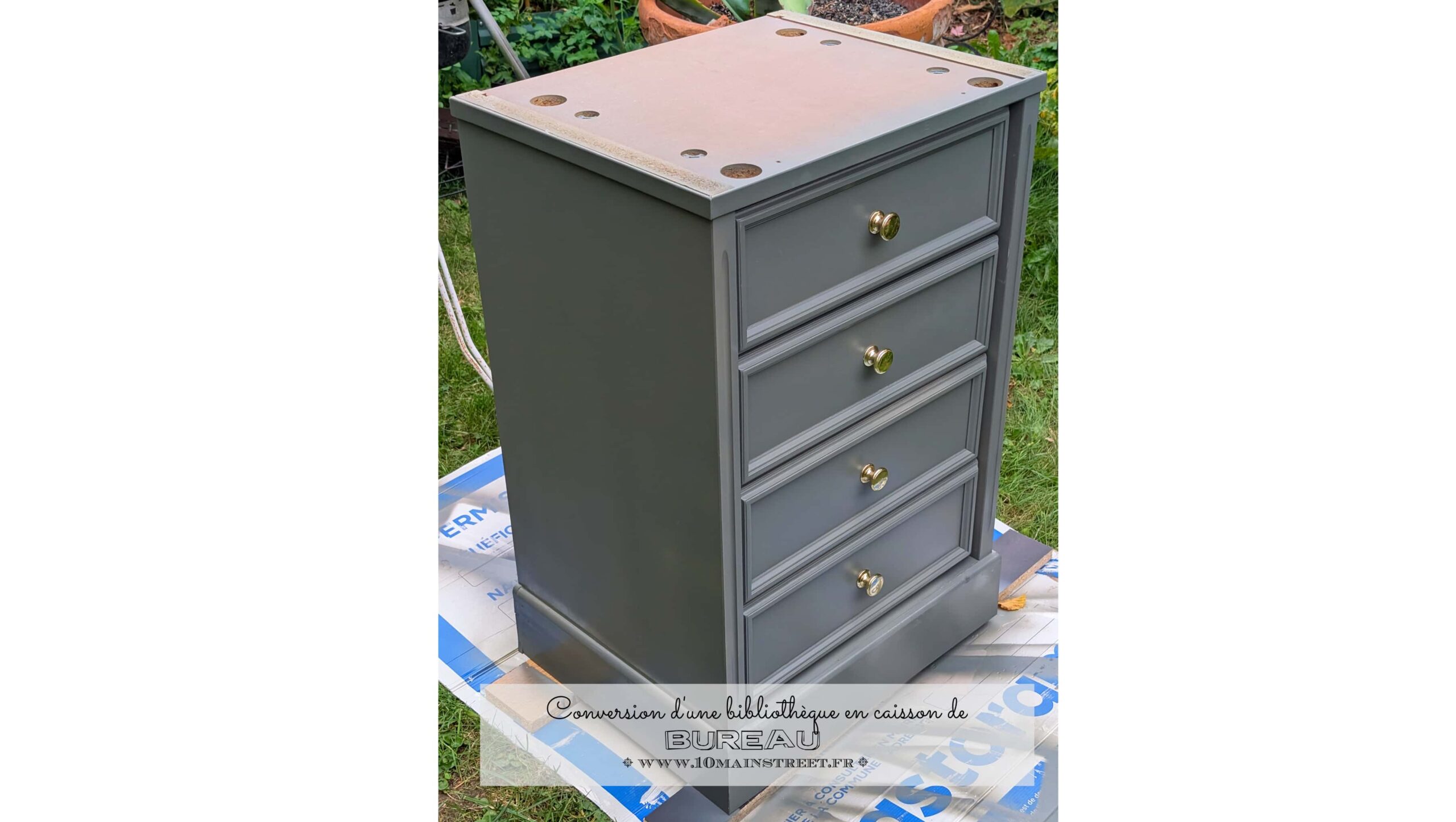 Bibliothèque chinée upcyclée en caisson de bureau